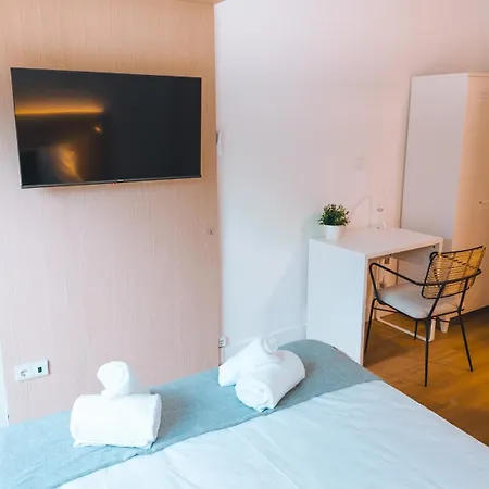 Coliving Moderno Com Lindo Jardim Hostel Porto