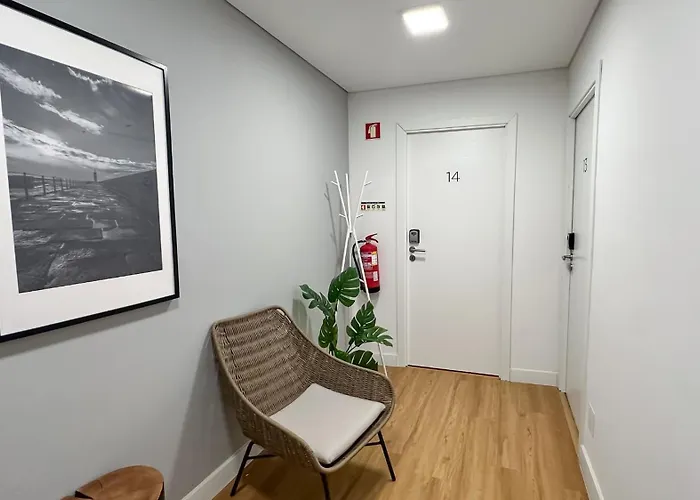 Coliving Moderno Com Lindo Jardim