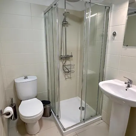 Coliving Moderno Com Lindo Jardim 旅馆 波尔图