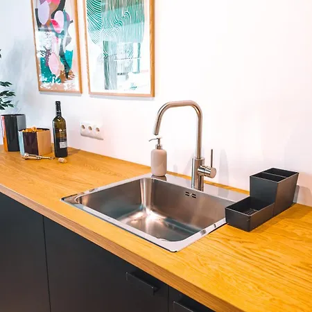 Hostal Coliving Moderno Com Lindo Jardim Oporto