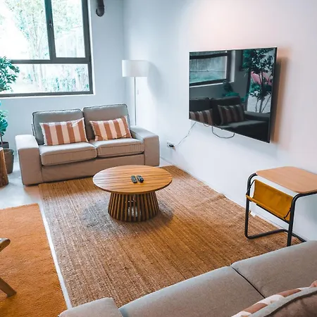 旅馆 Coliving Moderno Com Lindo Jardim