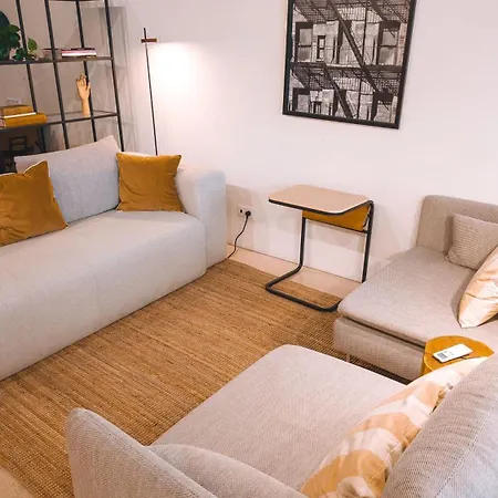 Coliving Moderno Com Lindo Jardim *