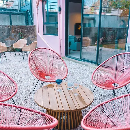 Coliving Moderno Com Lindo Jardim *