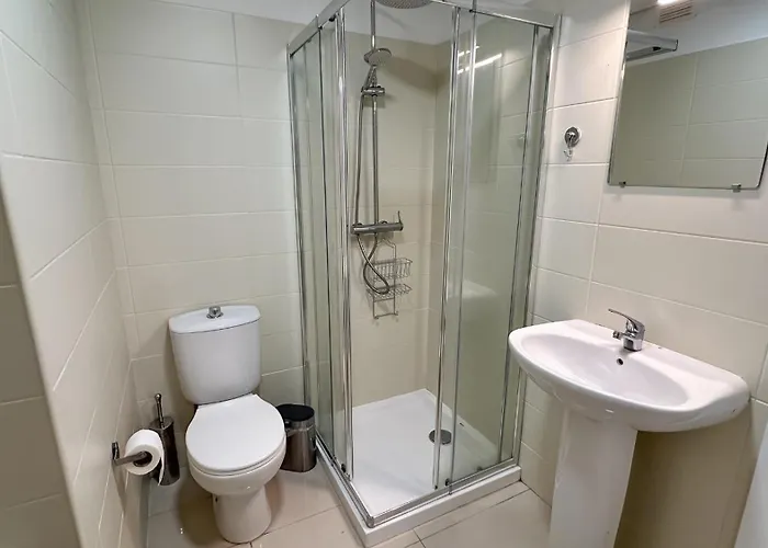 Coliving Moderno Com Lindo Jardim Hostel Porto