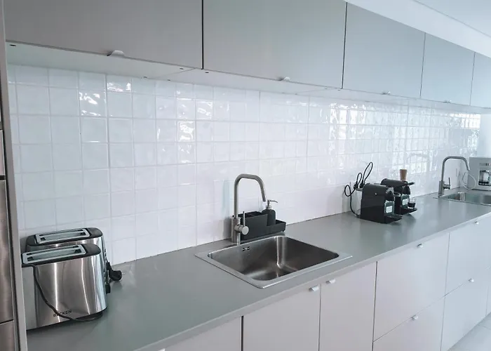 Hostel Coliving Moderno Com Lindo Jardim *