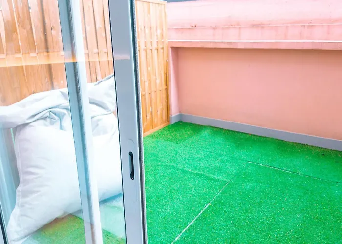 Hostel Coliving Moderno Com Lindo Jardim Porto