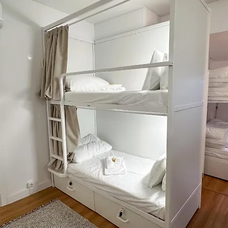 Hostel Coliving Moderno Com Lindo Jardim Porto