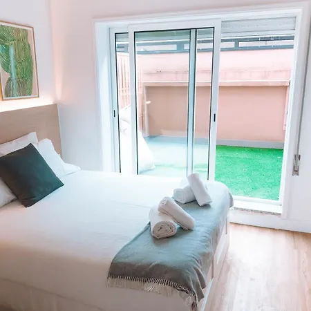 ホステル Coliving Moderno Com Lindo Jardim ポルト